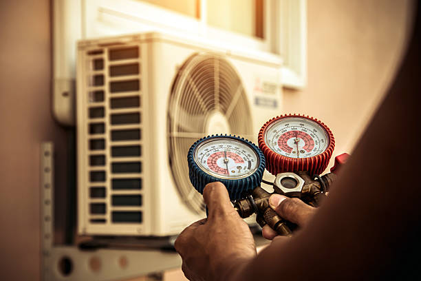 Professional Hvac Repair technician working in Nortonville, KS